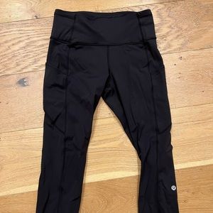 Lululemon Fast and Free leggings. Size 8, 28” inseam.
